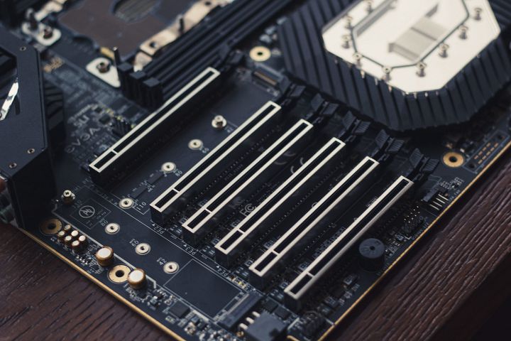 EVGA SR-3 Dark
