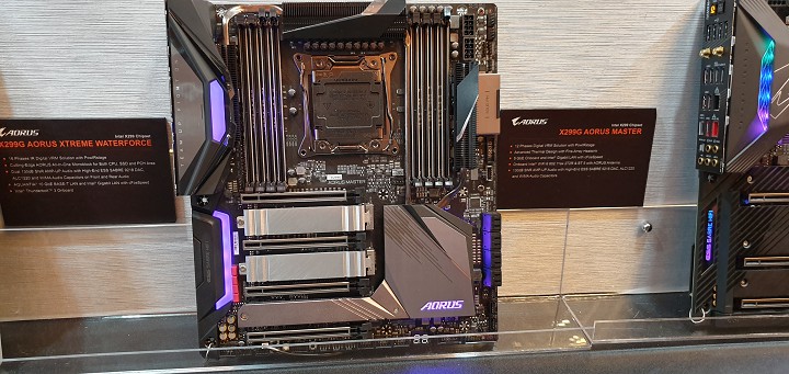Gigabyte X499
