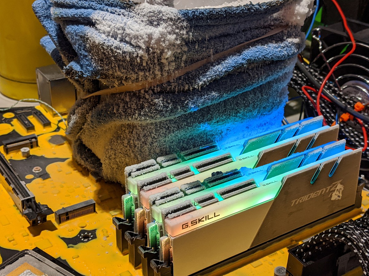 ASRock Z490 не Aqua