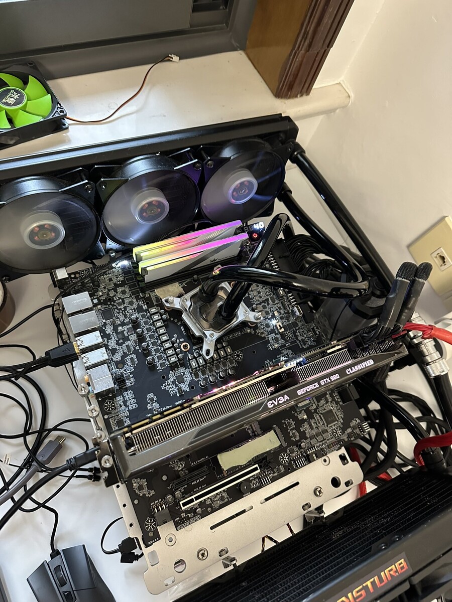 EVGA X670E Classified