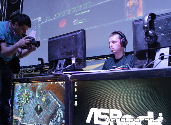 ASRock 2012 Annual Global Tour: Ukrainian Edition ASRock 2012 Annual Global Tour: Ukrainian Edition