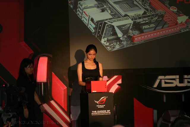 Лучшие девушки Computex 2013