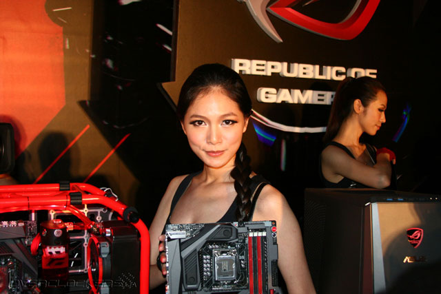 Лучшие девушки Computex 2013