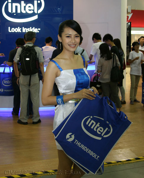Лучшие девушки Computex 2013