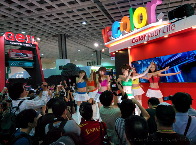 Красивые девушки Computex 2014