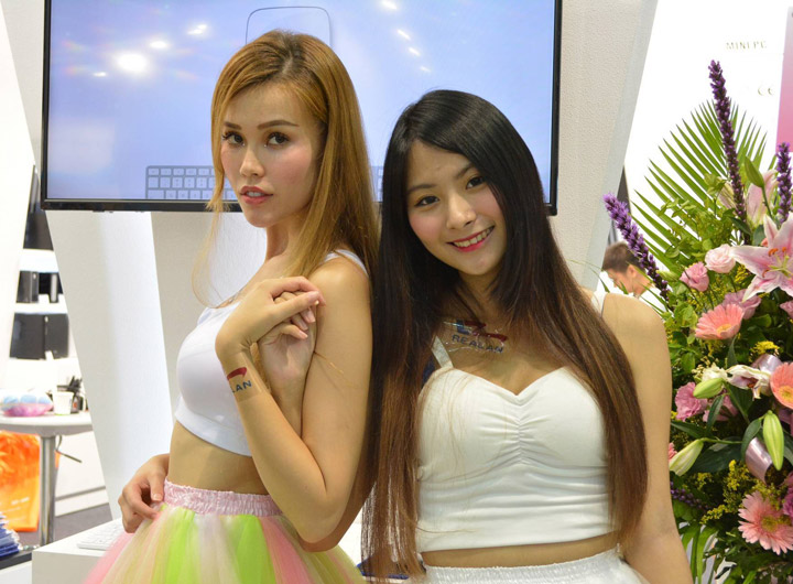 Девушки Computex 2016