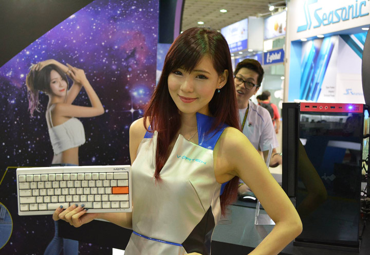 Девушки Computex 2016