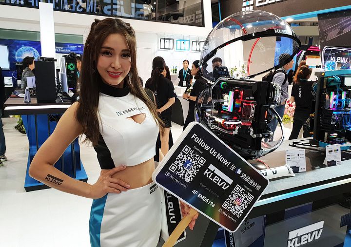 Девушки Computex 2019