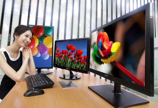 Монитор Samsung