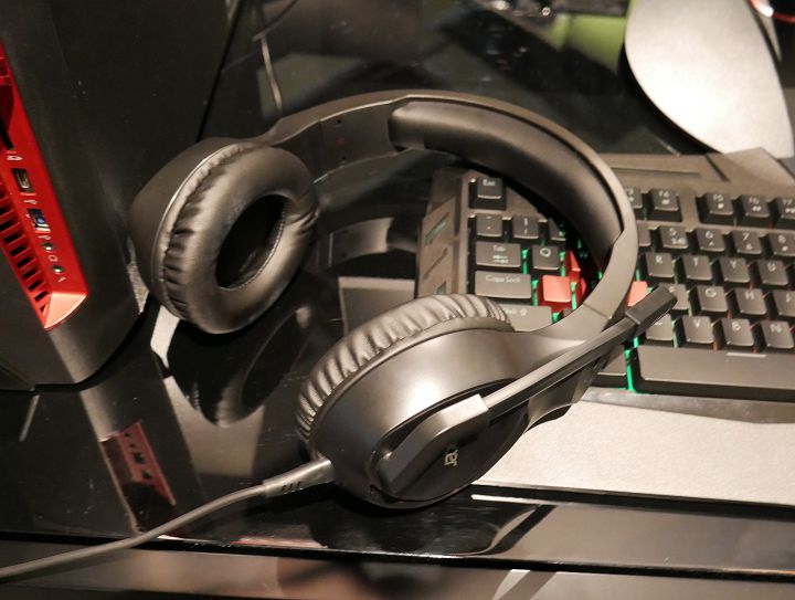 Наушники Acer Nitro
