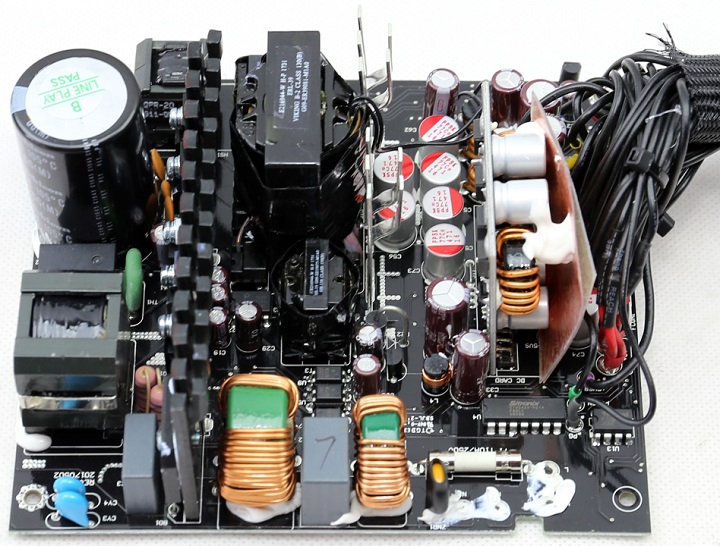 BitFenix Formula Gold