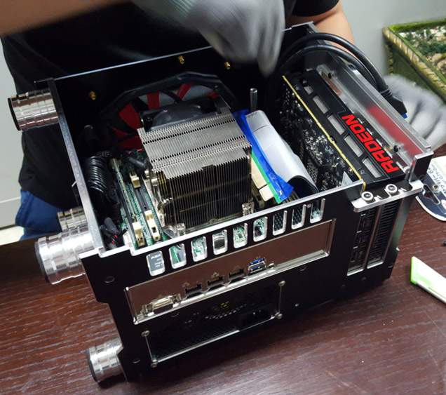 Моддинг-проект на Radeon R9 Nano от DGLee Моддинг-проект на Radeon R9 Nano от DGLee