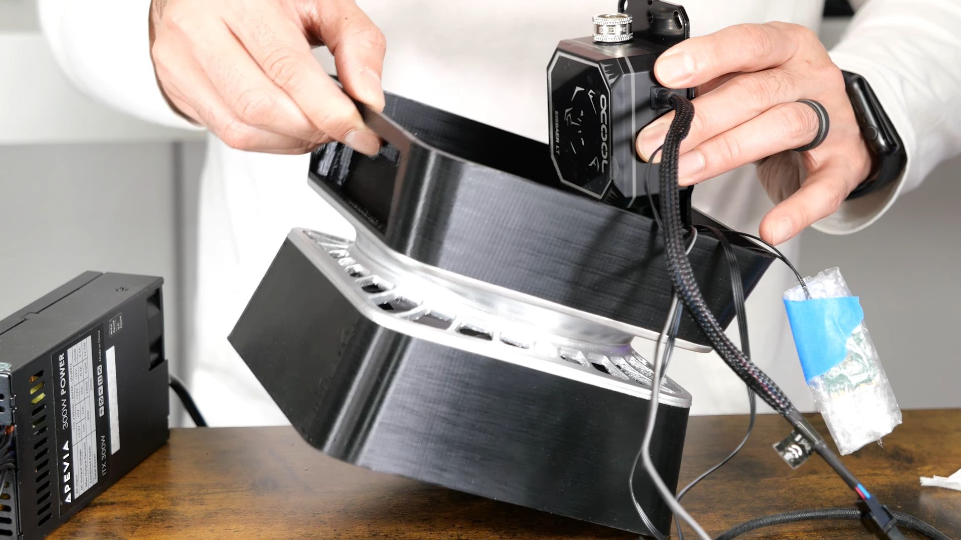 Ентузіаст створив свій варіант комп'ютера AMD Project Quantum / Новини