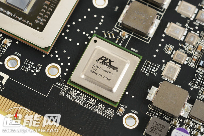 Подробные фото видеокарты XFX Radeon Pro Duo