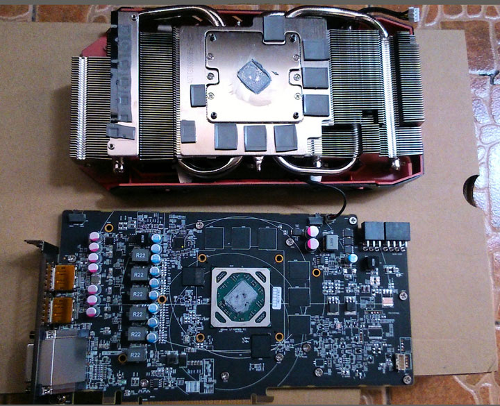 PowerColor RX 580 Red Devil Golden Sample