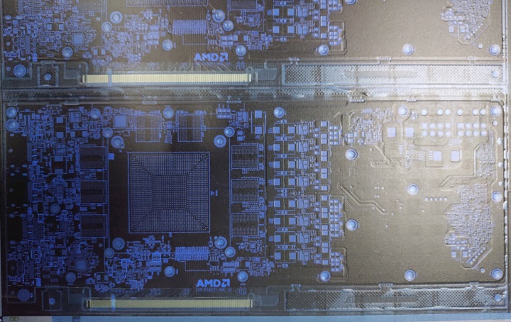 Фото дня: печатная плата видеокарты AMD Radeon с памятью GDDR6
