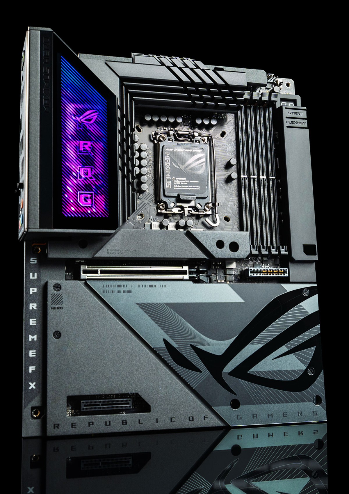 ASUS представила GeForce RTX 4090 та материнські плати із прихованими роз'ємами