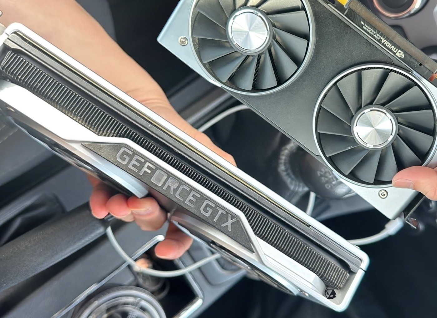 Ентузіаст показав інженерний зразок GeForce GTX 2070