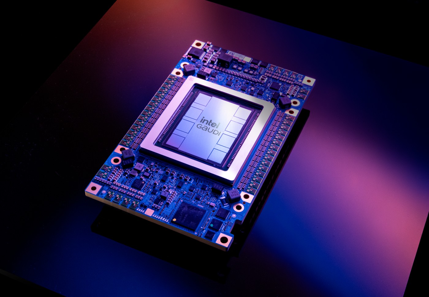 IBM стала первым крупным покупателем ускорителей ИИ Intel Gaudi 3