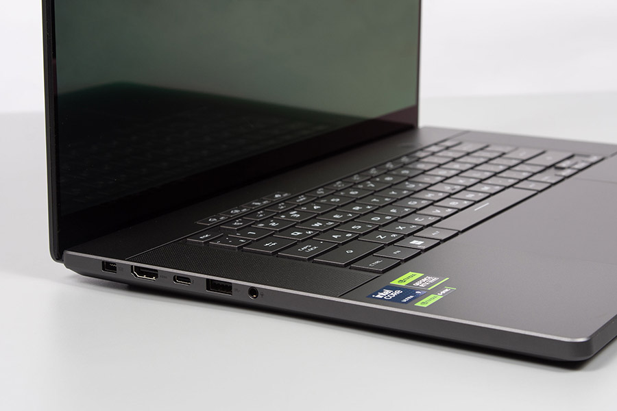 ASUS ROG Zephyrus G16 (2024) GU605