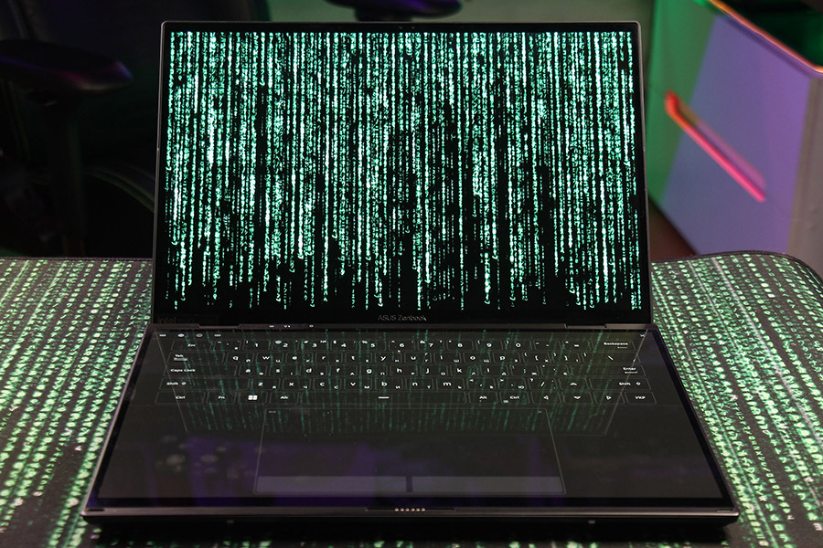 ASUS Zenbook DUO (2024)