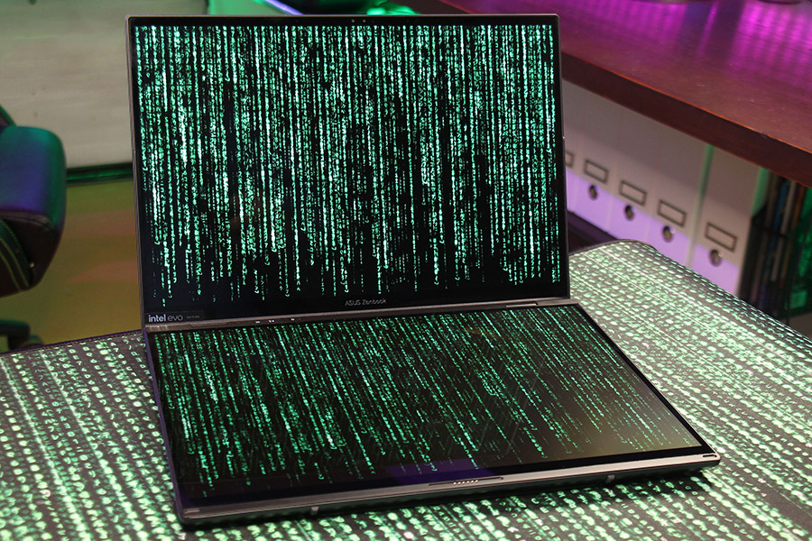 ASUS Zenbook DUO (2024)