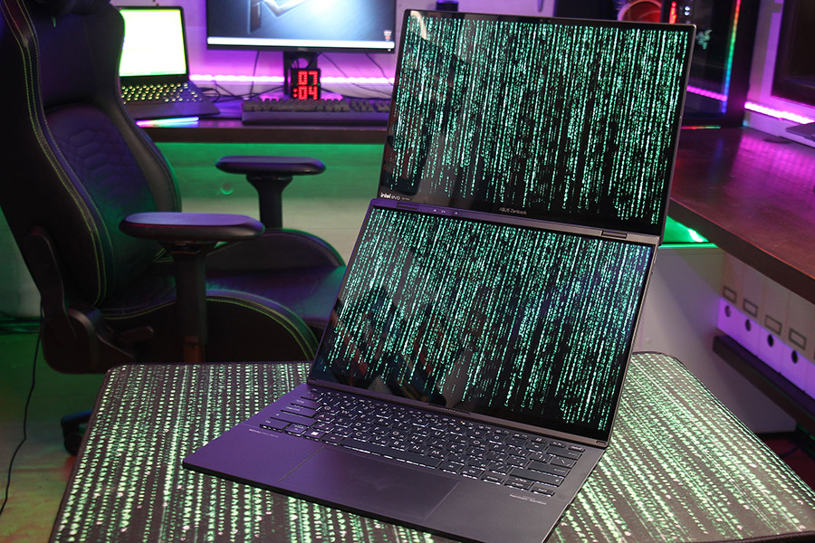 ASUS Zenbook DUO (2024)