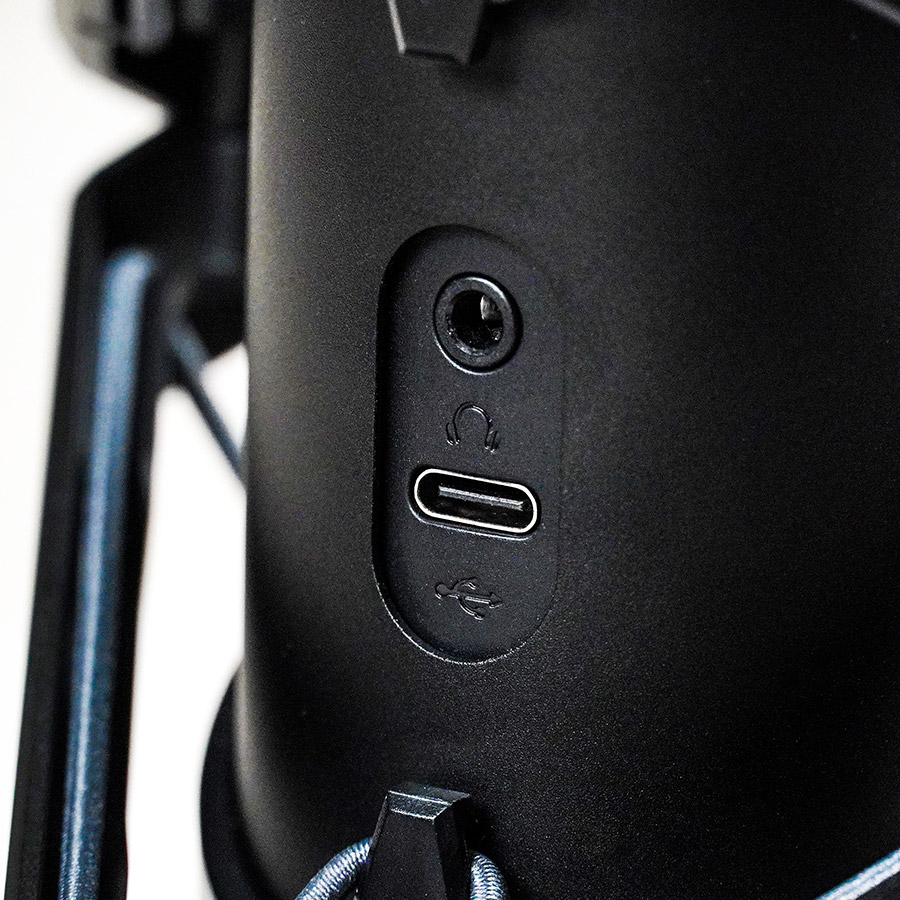 ASUS ROG Carnyx