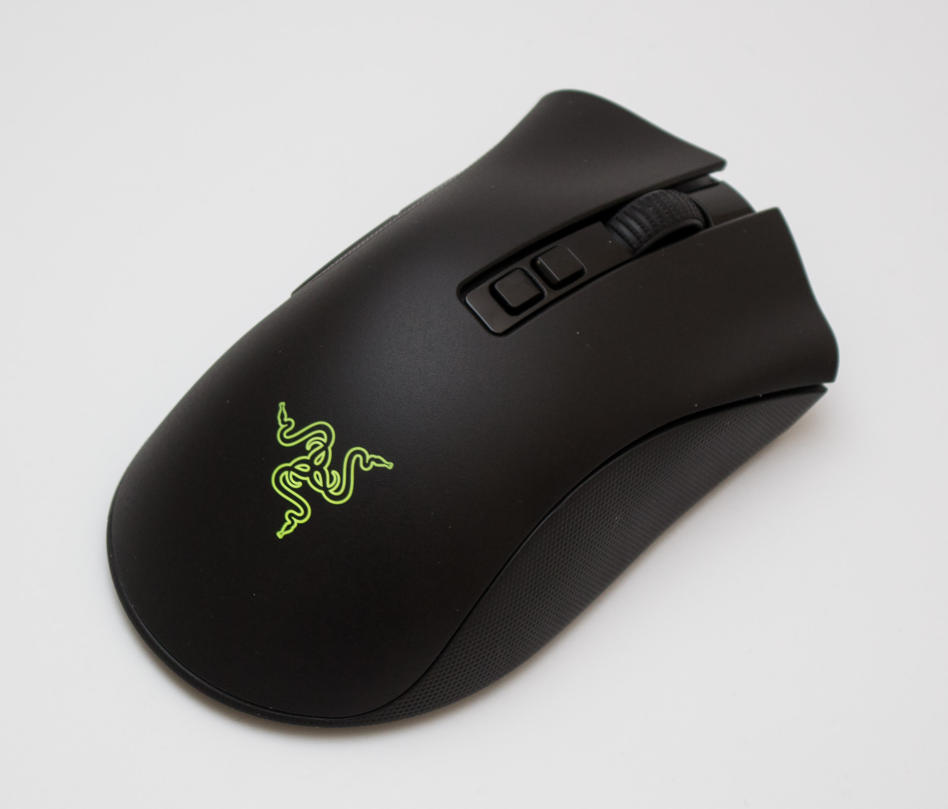 Razer v2. Мышка Razer DEATHADDER v2. Razer DEATHADDER v2 Pro. DEATHADDER v2 вес. Razer DEATHADDER беспроводная.