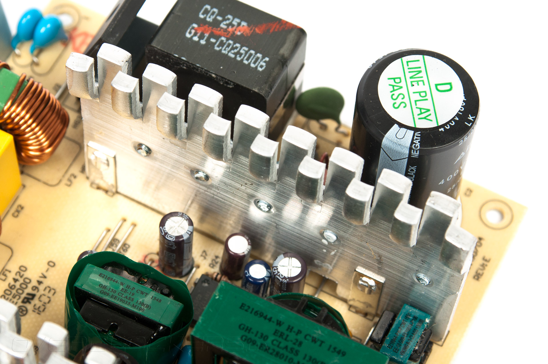 Обзор блока питания Chieftec PSF-400B мощностью 400 Вт / Overclockers.ua