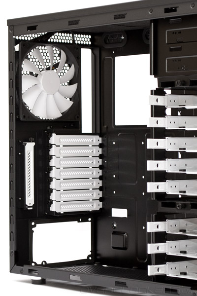 Fractal Design Define R4