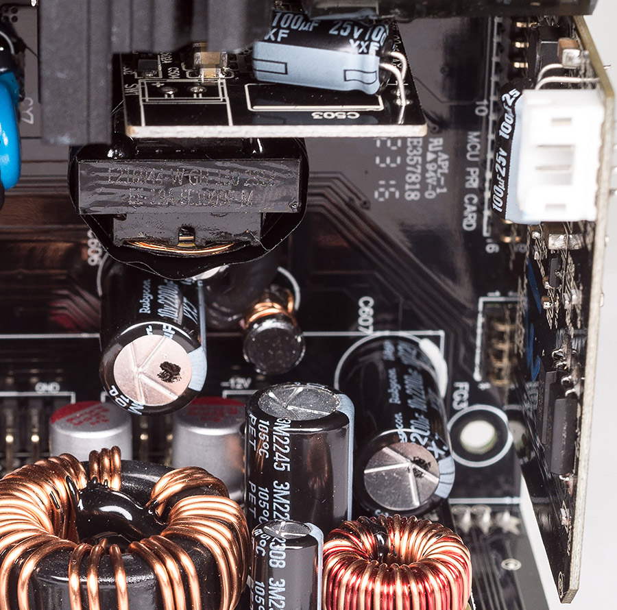 MSI MEG Ai1300P PCIE5