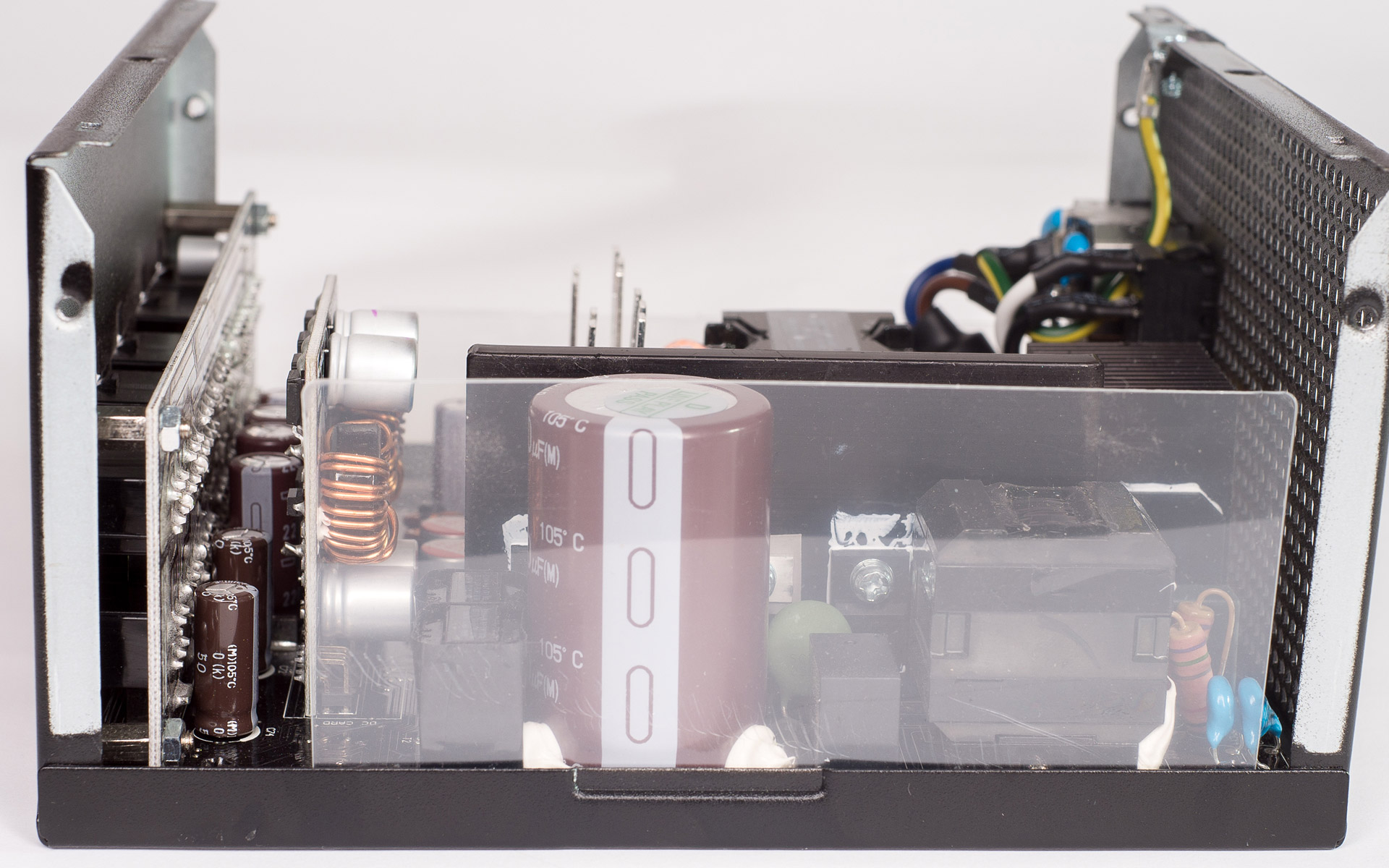 Обзор блока питания MSI MPG A750GF мощностью 750 Вт